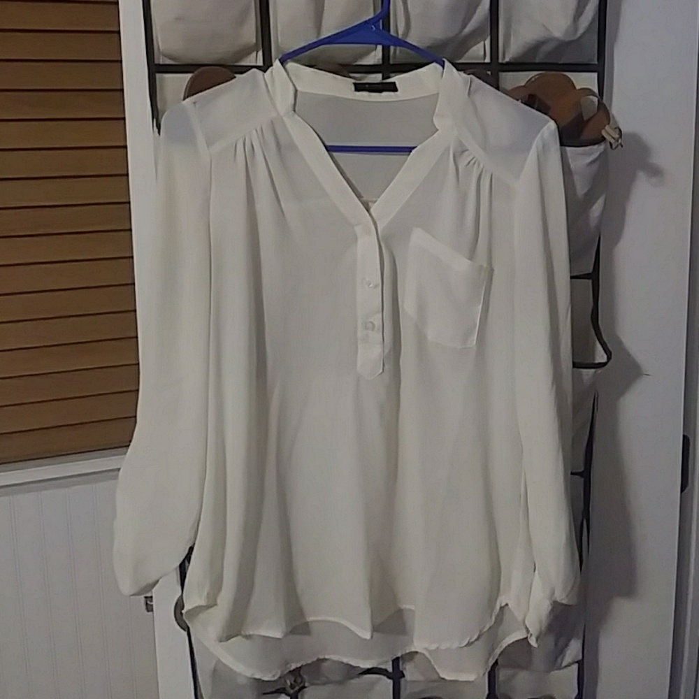 Women's white 3/4 sleeve blouse